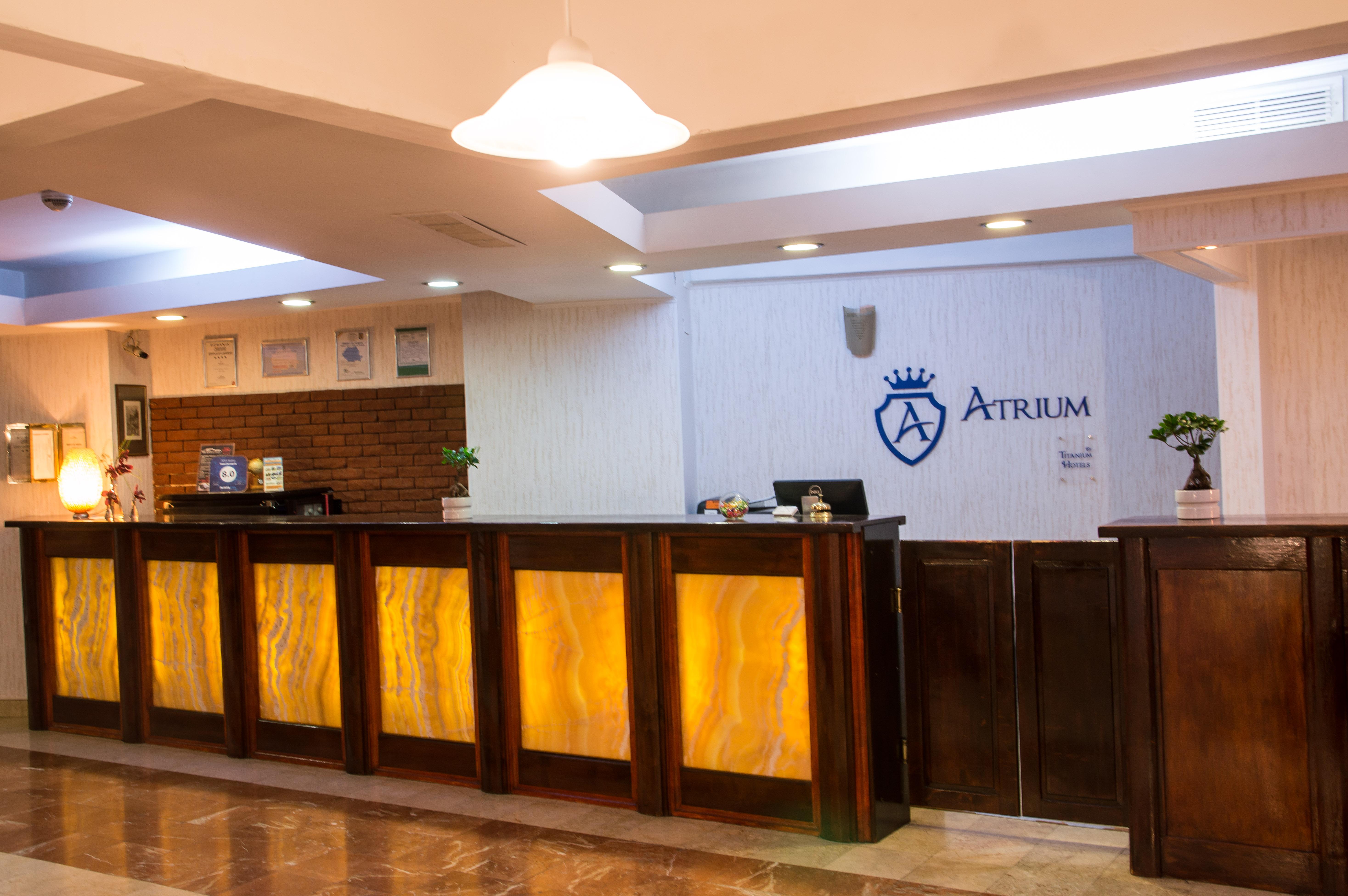 Atrium Center 4*
