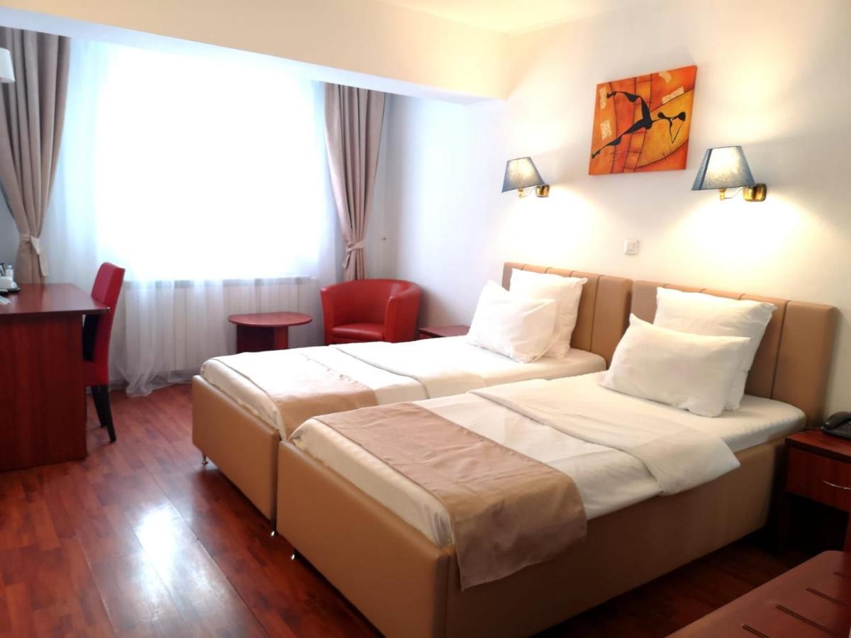Hotel Atrium Center 4*