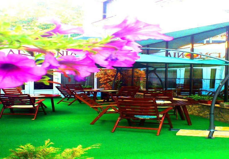 Atrium Center 酒店 4*