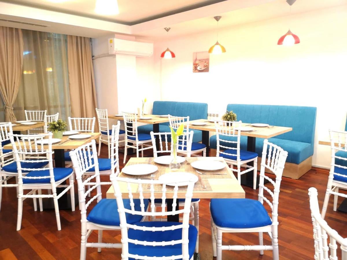 Atrium Center 酒店 4*